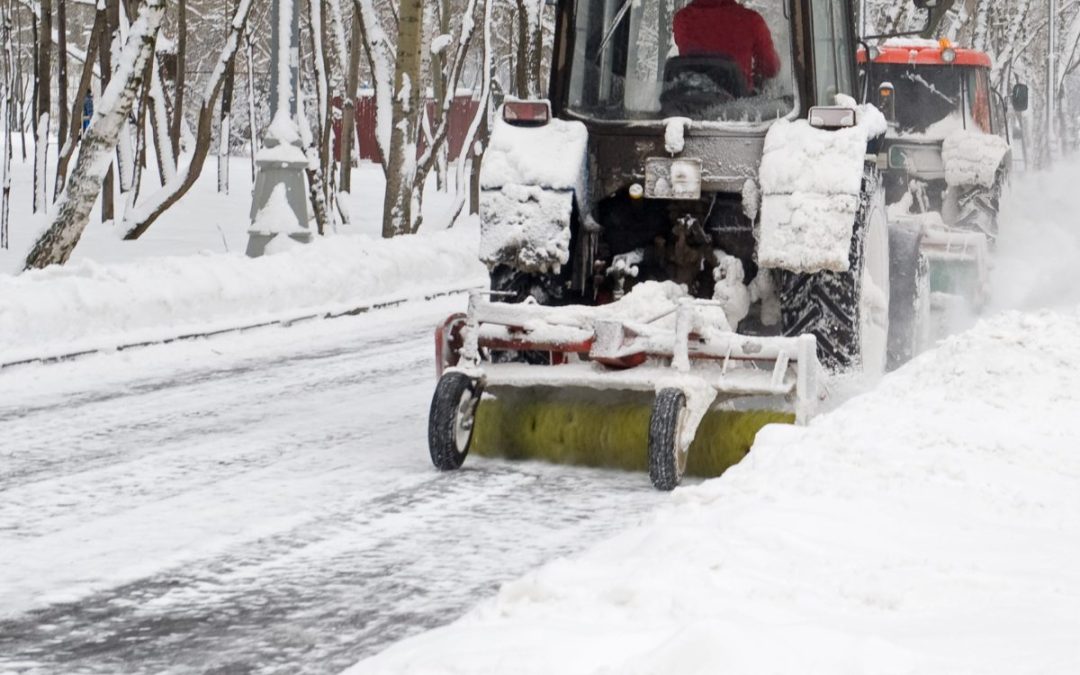 Calling Commercial Snow Removal Contractors Can Benefit Your Business